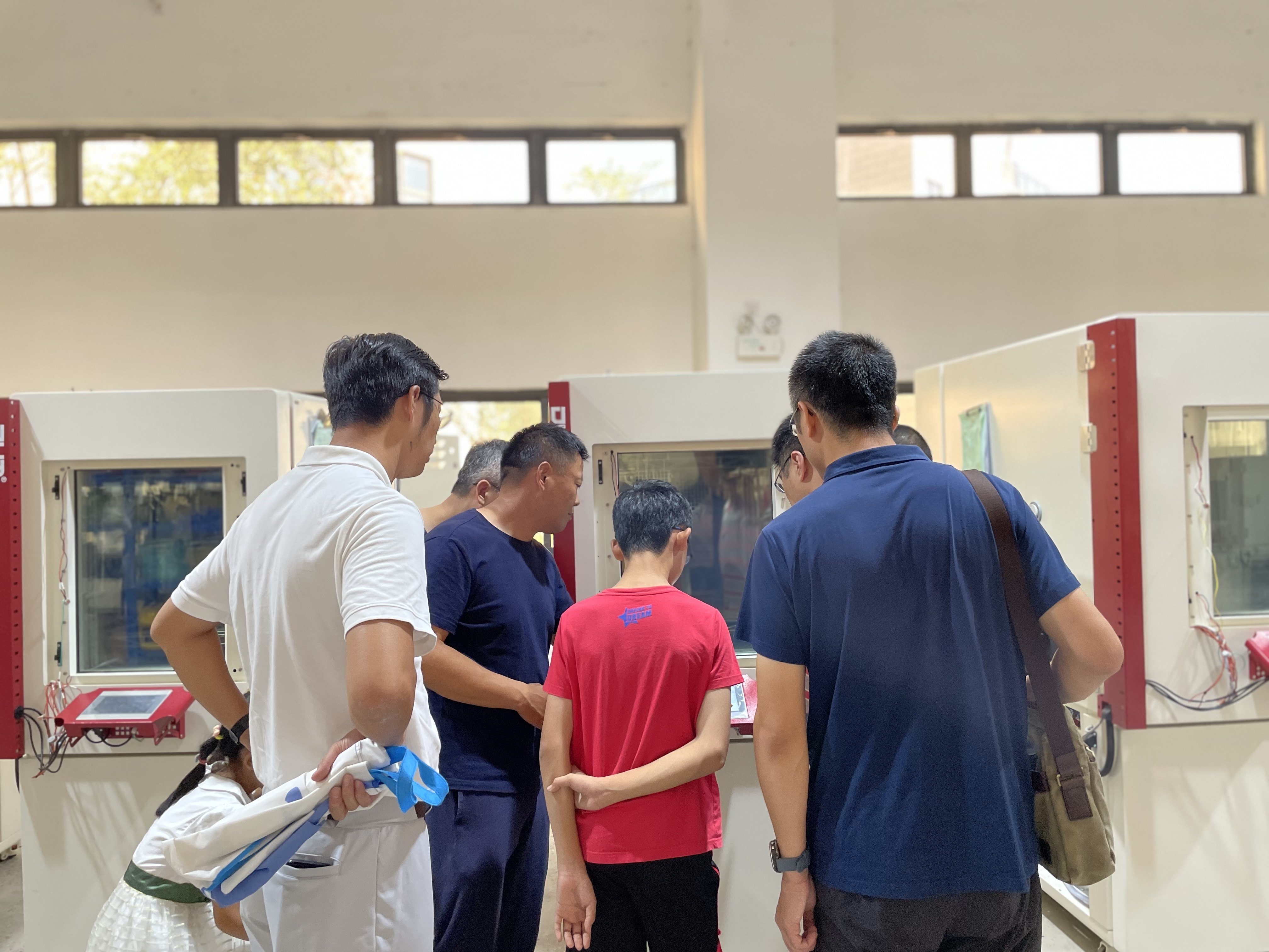 快速溫變試驗箱廠家哪些品質更重要？